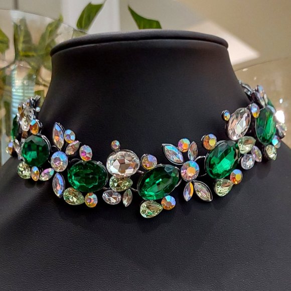 Jewelry - Emerald and Crystal Choker Necklace